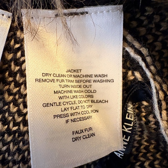 Cape L/XL Anne Klein Size L/XL. New With Tags. - Picture 8 of 9